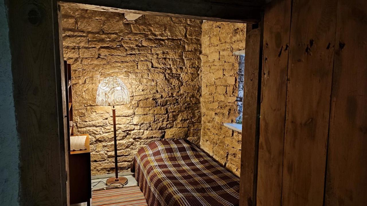 Maison d'hôtes Viini Puhkemaja à Mustjala Extérieur photo